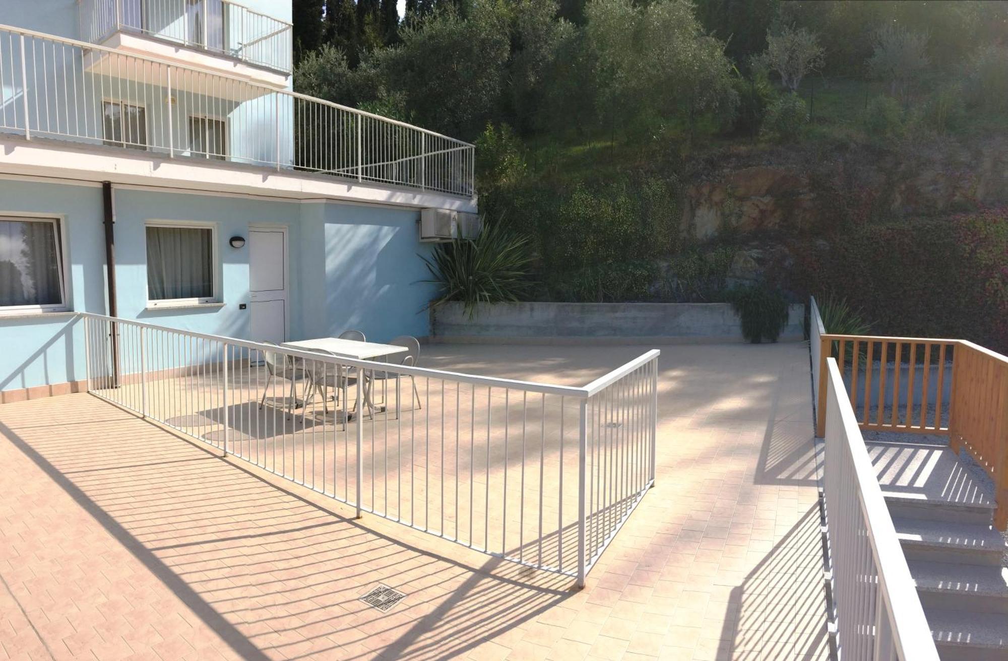 Residence Marina Riva del Garda Pokoj fotografie